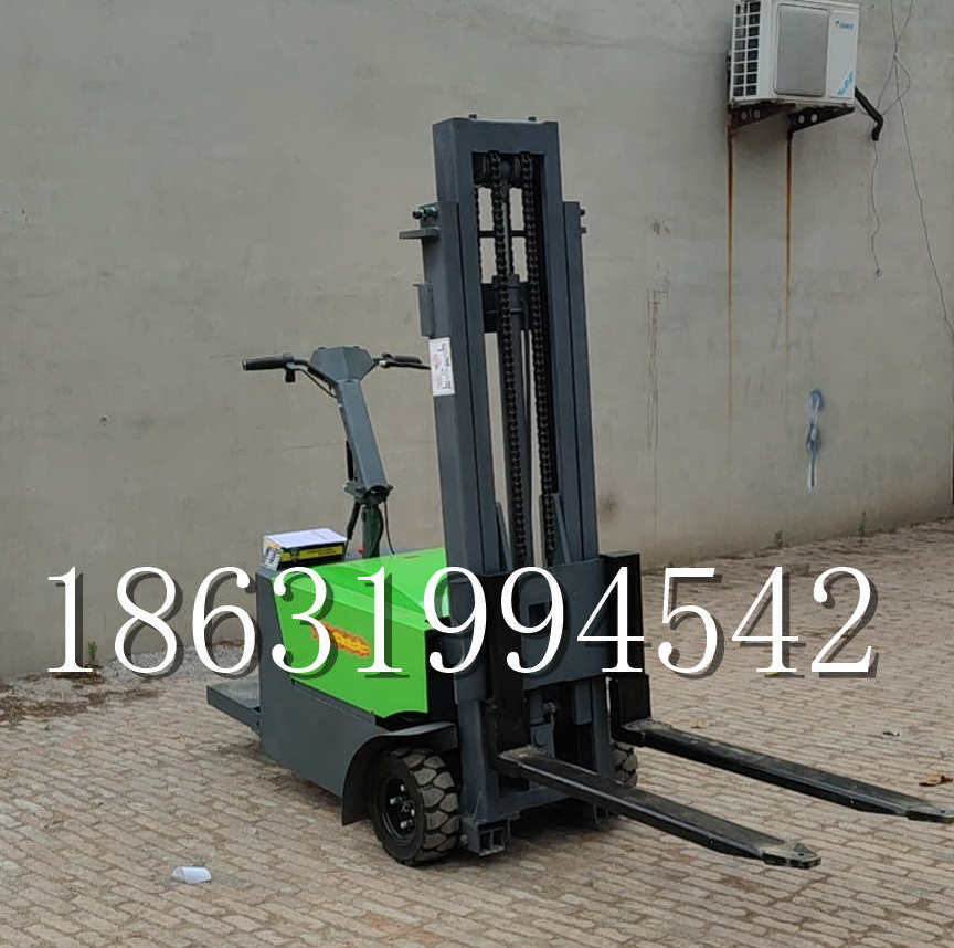 九台区优程全电动叉车插腿式堆高车液压装卸车1.5吨升高小型站驾式铲车